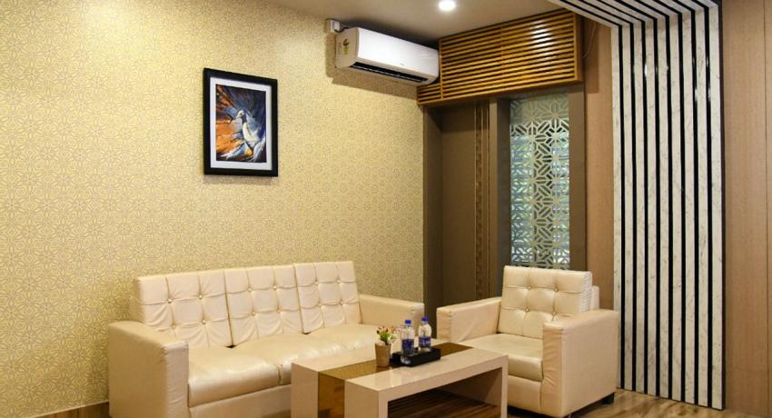BM Grand Executive Suite Room